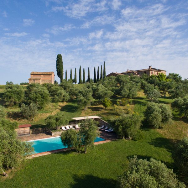 Cipressi | A luxury Tuscan villa and private pool