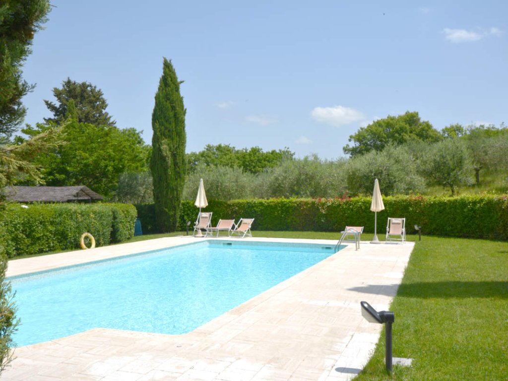 Rustico | Agriturismo for 4 with a shared pool, by a village