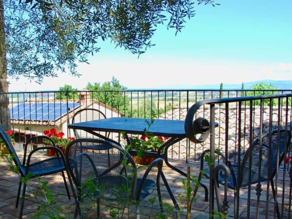 Frasca | Apartment and shared pool close to a village