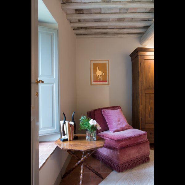 Emilio | Stylish Villa for 4 on historic Tuscan estate