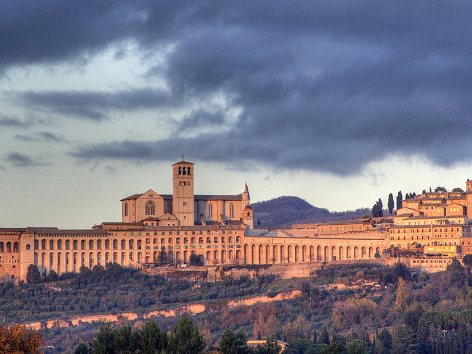 Guide to Assisi