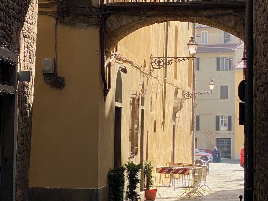 How to get to Pistoia, Italy