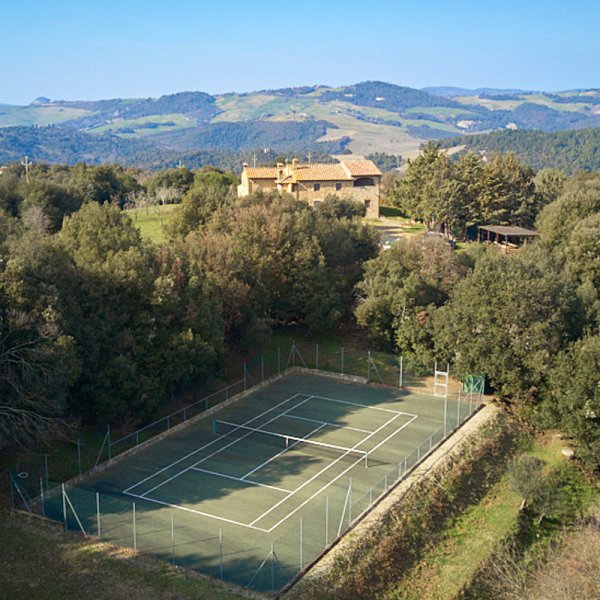 Villa Amorosa's Tennis Court