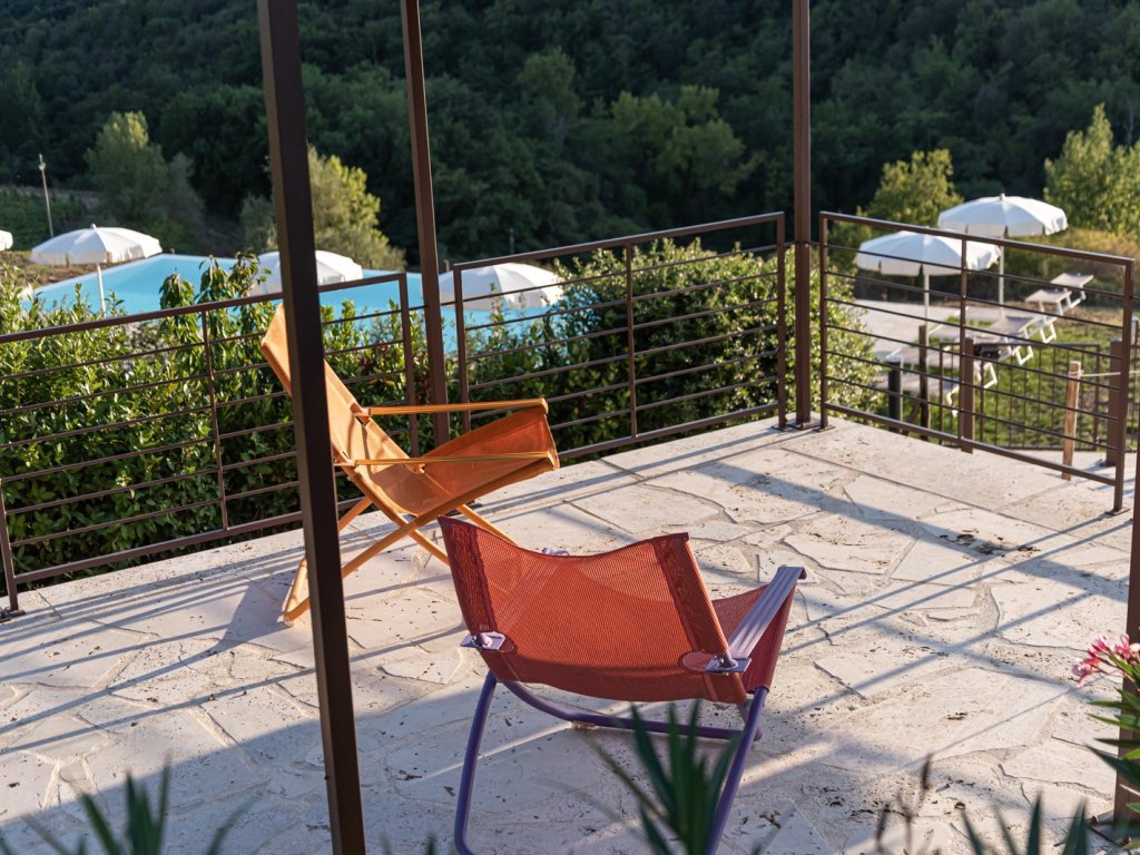 Podere Arbia | Stylish apartment for 6 with pool