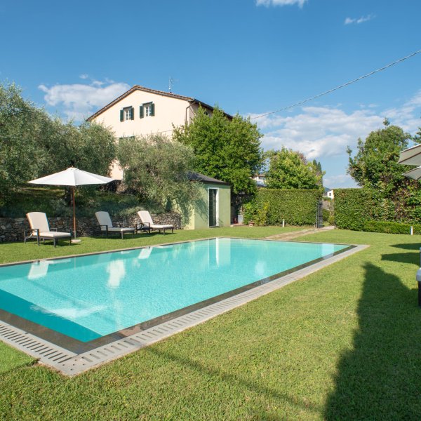 Villa Bartolomeo | Luxury Villa and Pool close to Lucca