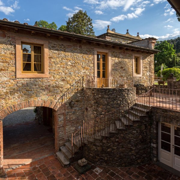 Villa Cosimo | Magnificent Historic Tuscan villa for 24