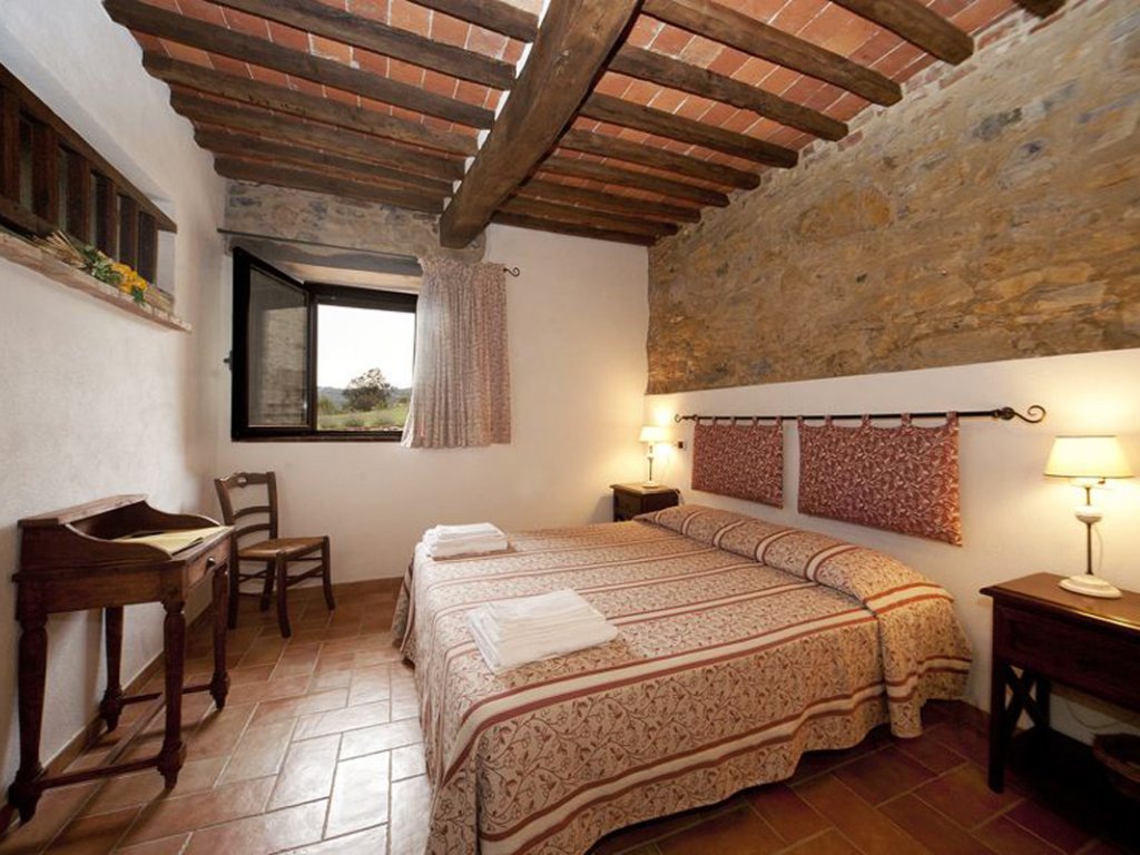 Quercia | Tuscan farmhouse apartment near an historic abbey