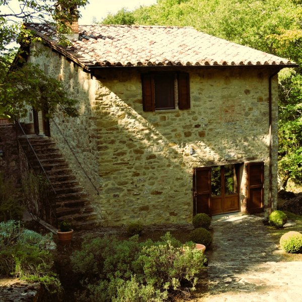 Il Mulino | Villa for 6 with Private Pool in Umbria