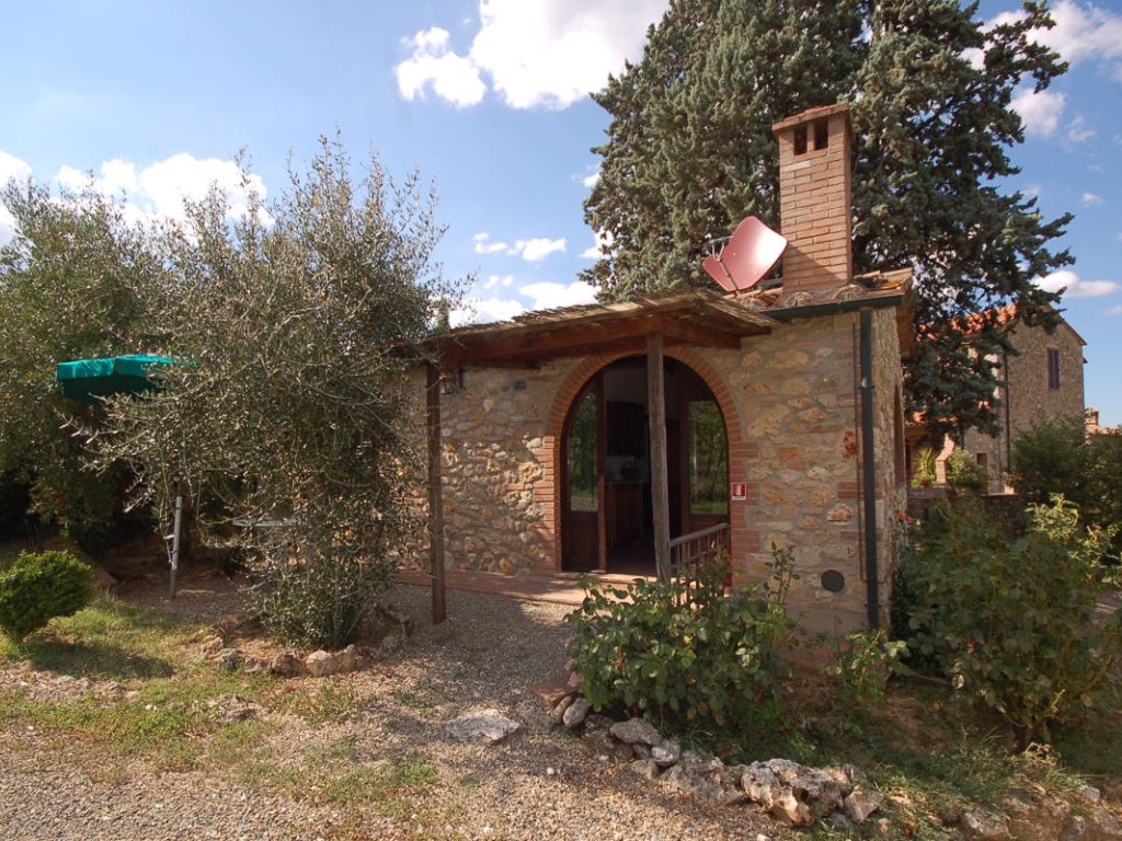 Noce | Charming cottage on Agriturismo close to a village