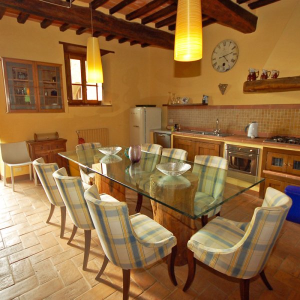 Stalla | Tuscan farmhouse apartment with shared pool