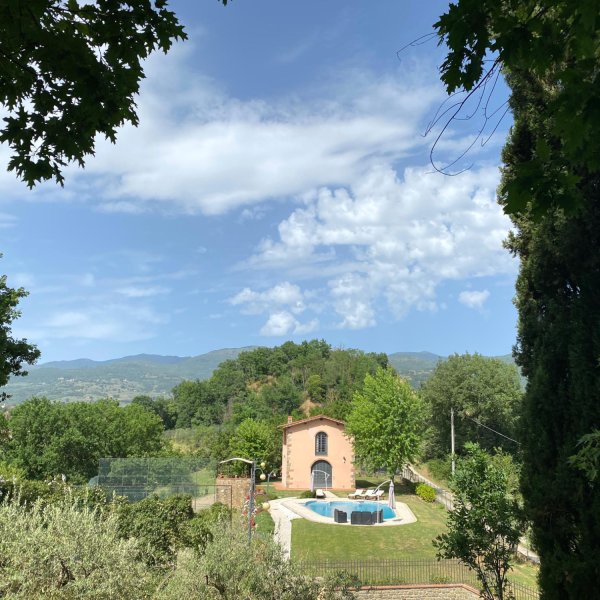 View of the mountains behind Treggiaia
