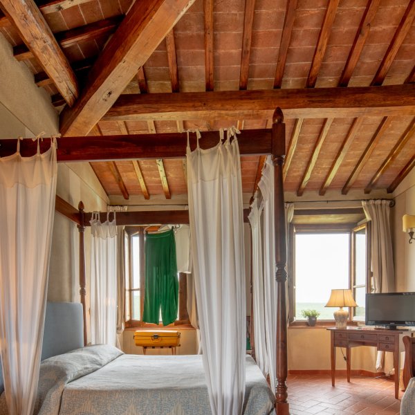 La Selva | Tuscan Villa for 20 with sauna and panoramic pool