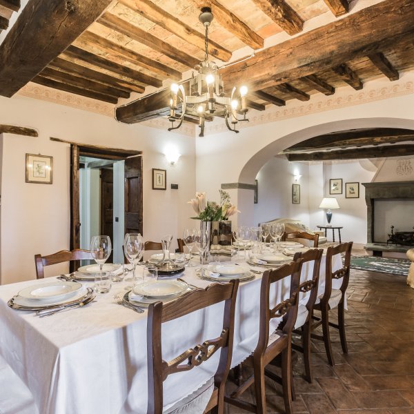 Francesca | A luxury villa for 10 close to Monterchi