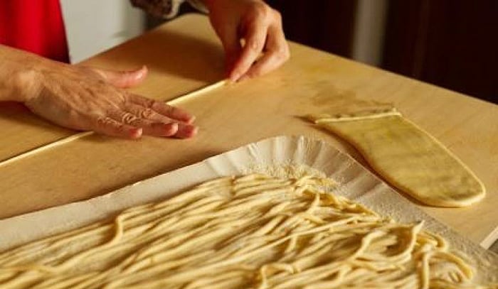 Preparing Bringoli Brignoli