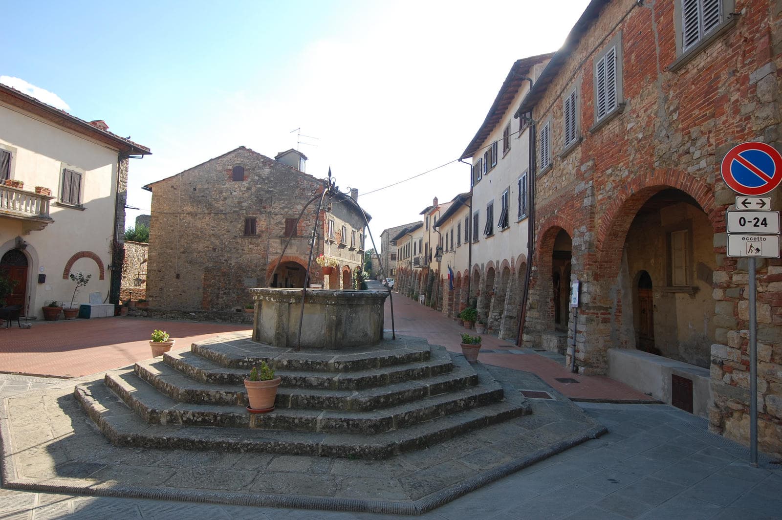 Stone cistern in the main square of Civitella in Val di Chiana CivitellainValdiChiana-cisterna