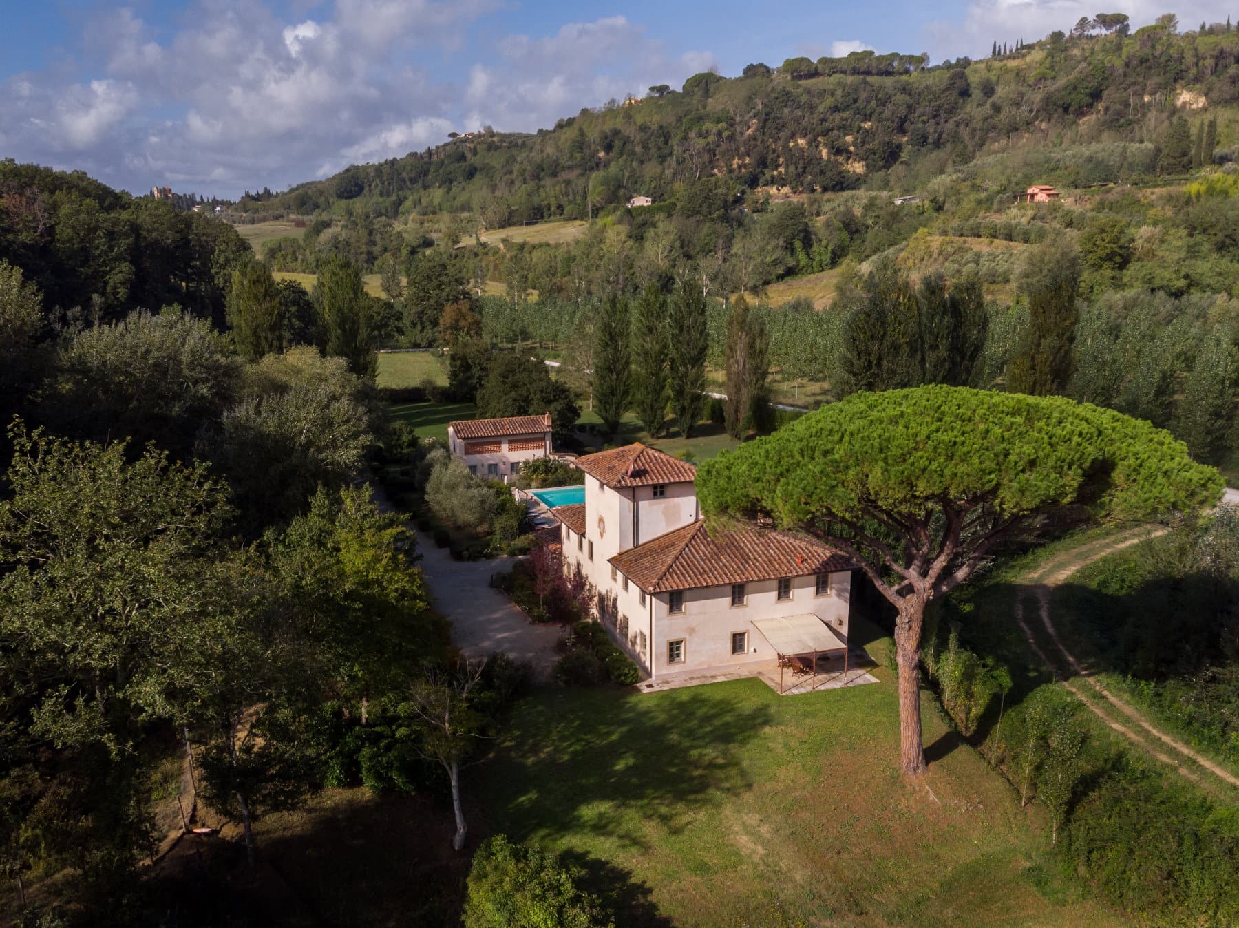 Luxury Villa for 13 with AC, heating and Private Pool, by Forcoli, close to Pontedera piaggia-aerial