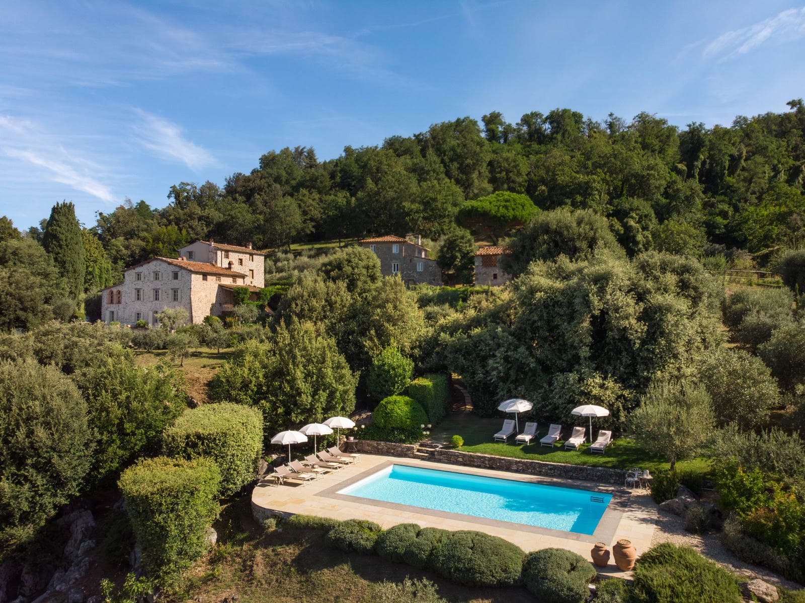 Villa Fobbia has three restaurants within walking distance and is only 25 minutes from Lucca. Fobbia-DC-00001